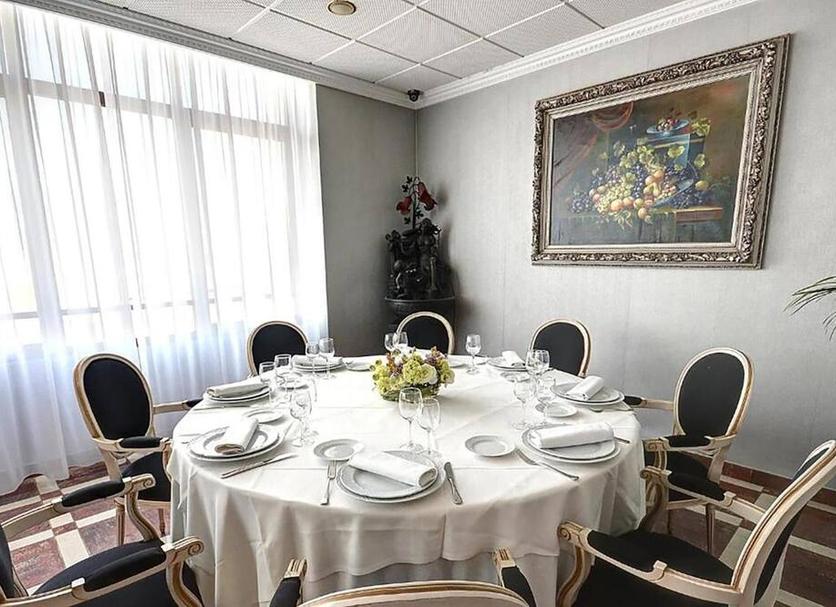 Banquet hall Photo