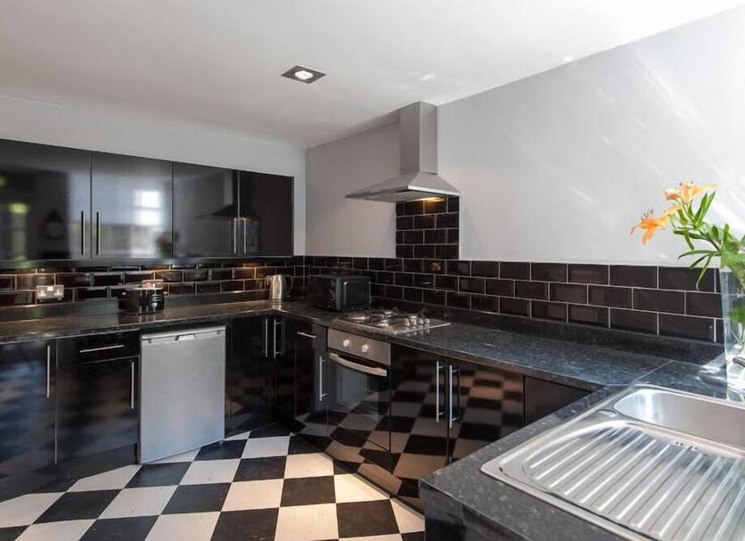 Kitchen Photo