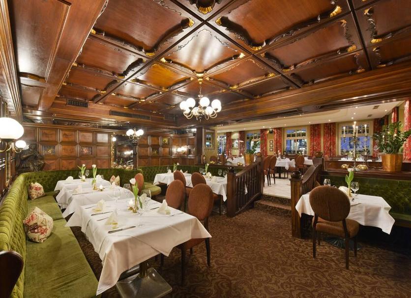 Restaurant Photo