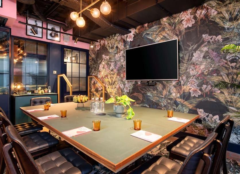 Conference room Photo