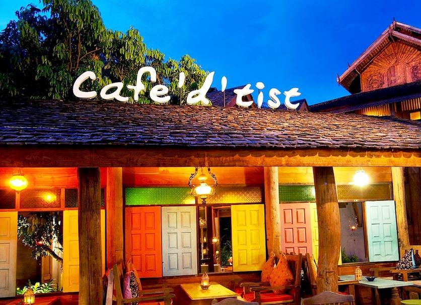 Restaurant Photo
