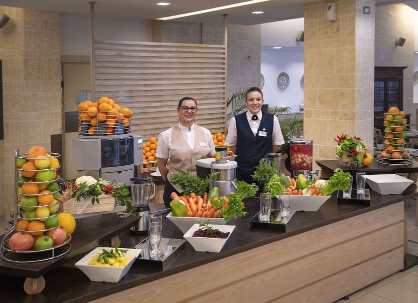 Buffet Photo
