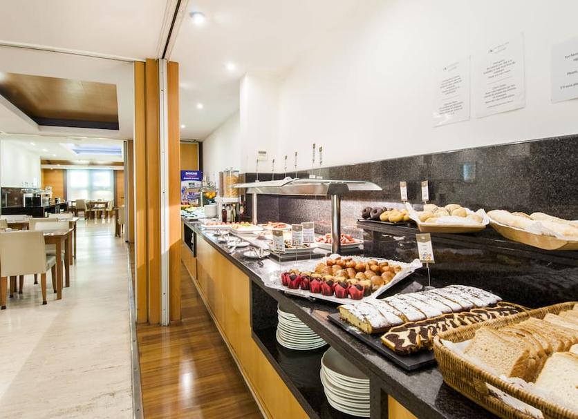 Buffet Photo