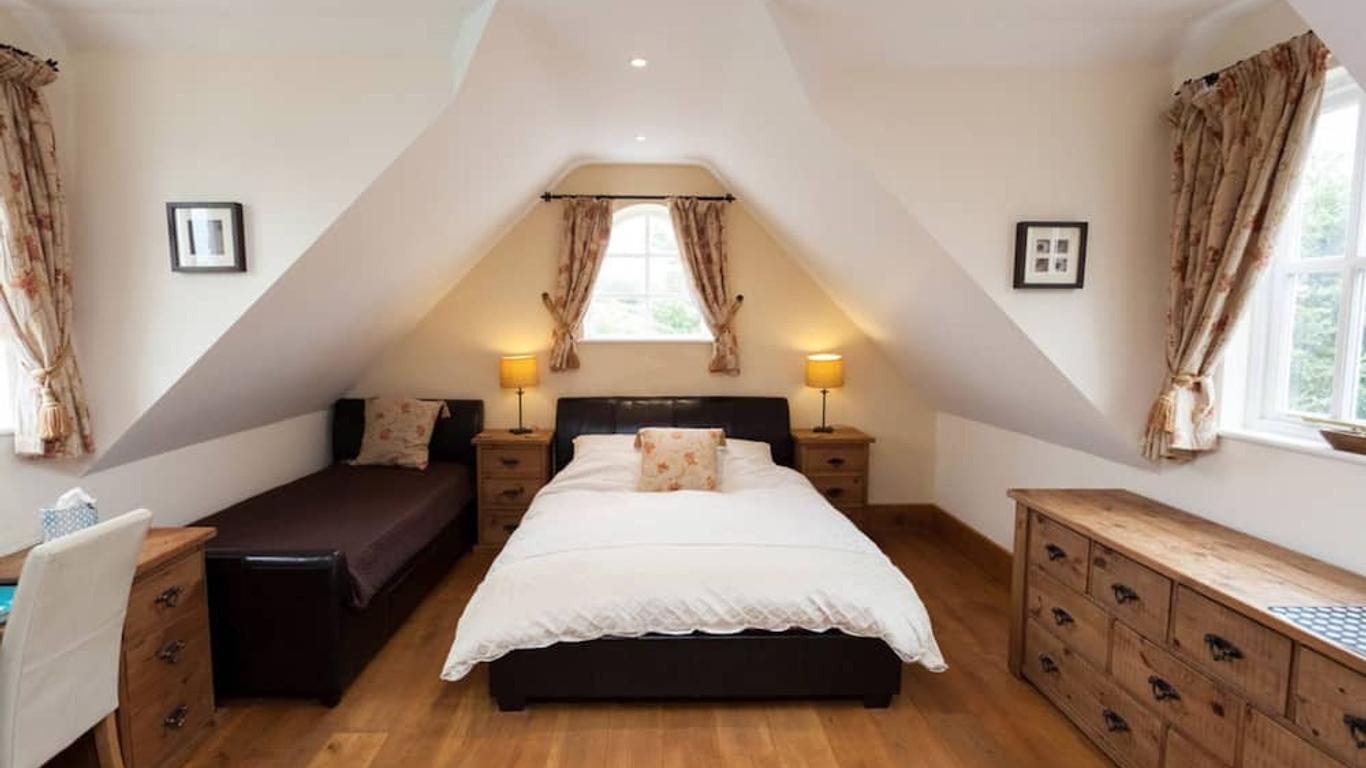 Hanger Down House Bed and Breakfast