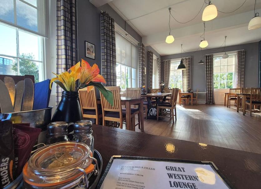 Restaurant Photo