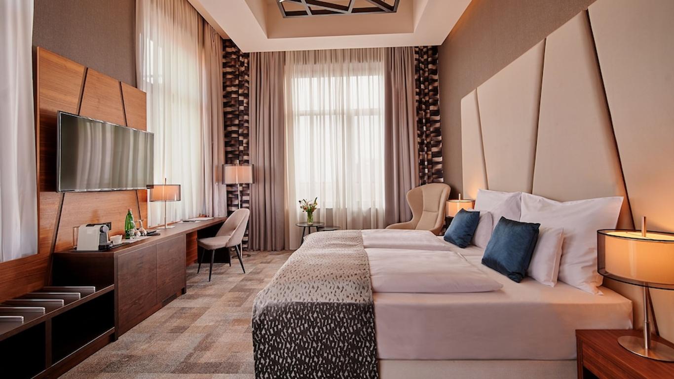 Artis Boutique Hotel