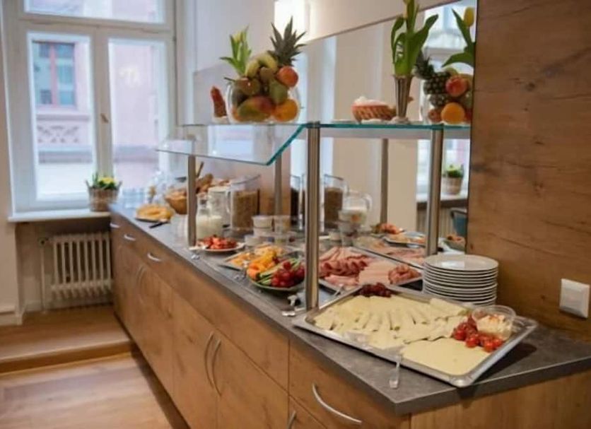 Buffet Photo