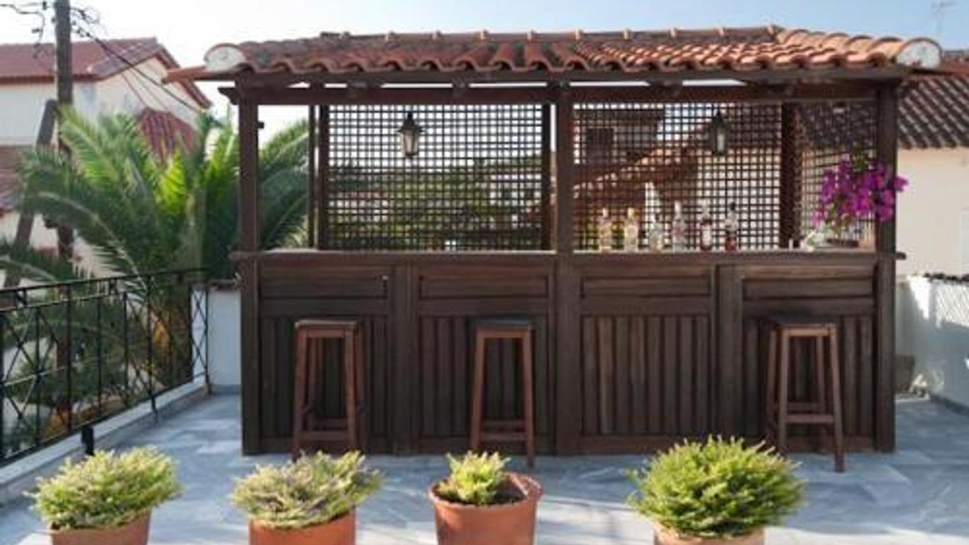 Finikounda Hotel