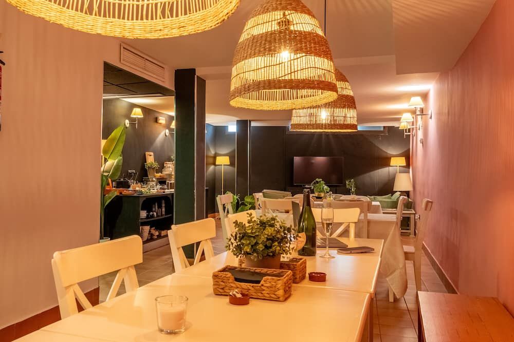 Dining room Photo