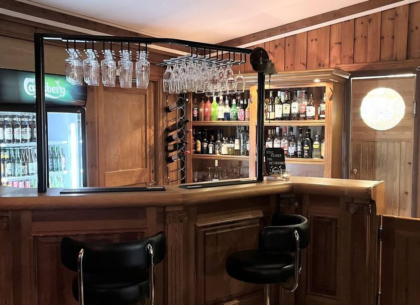 Bar Photo