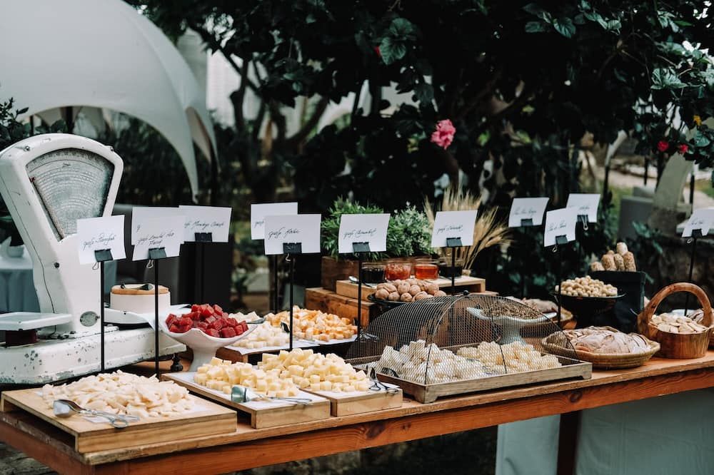 Buffet Photo