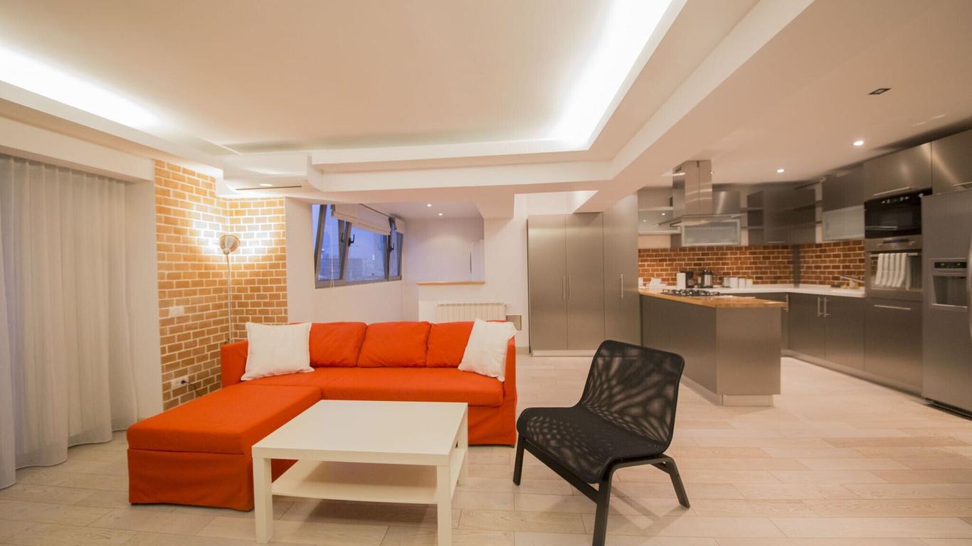 Unirii Center Apartments by Olala Homes