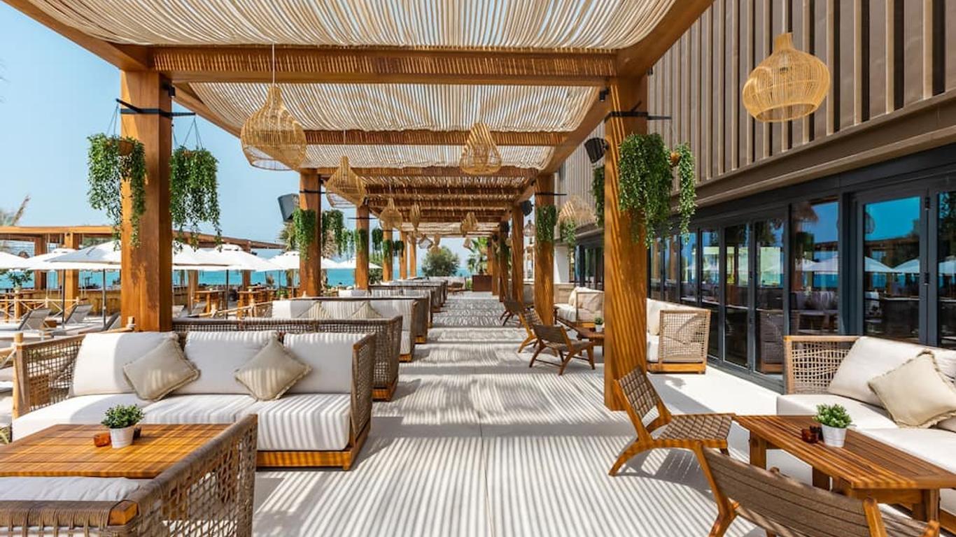 Mövenpick Resort Al Marjan Island