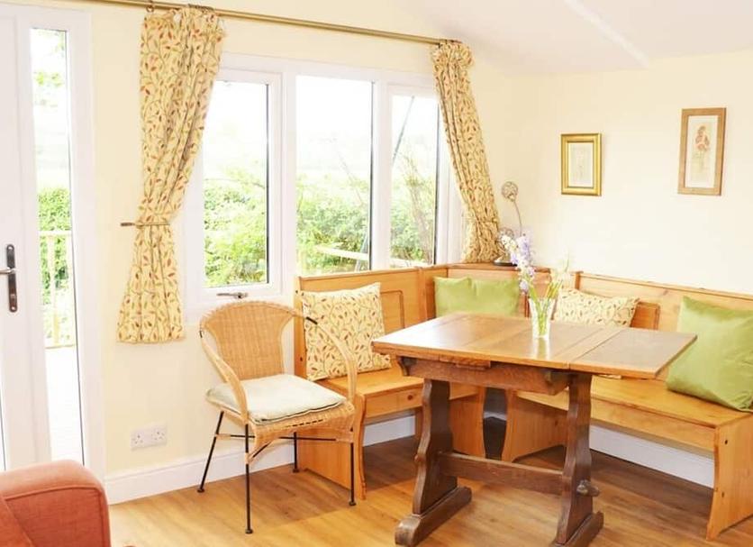 Dining room Photo
