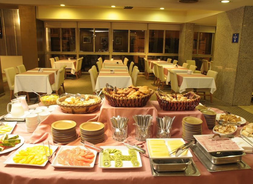 Buffet Photo