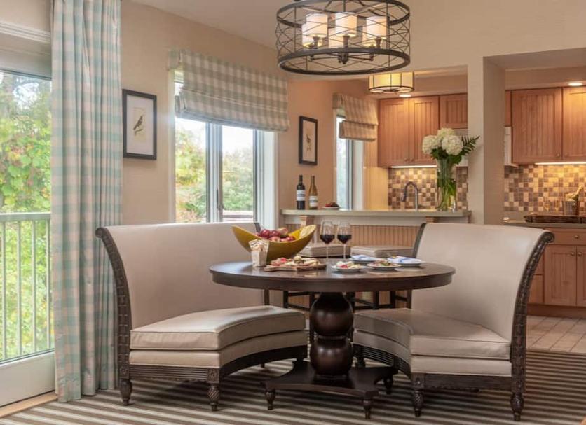 Dining room Photo