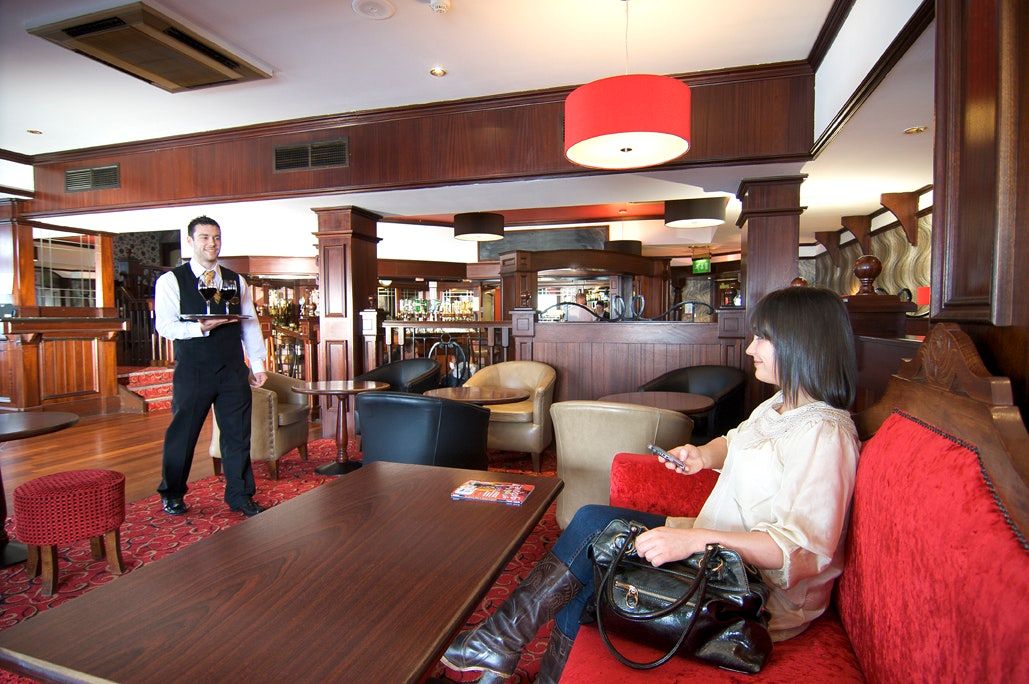 Bar