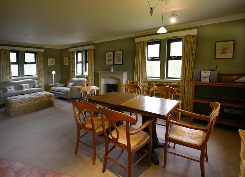 Dining room Photo