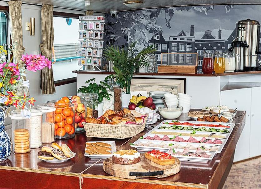 Buffet Photo