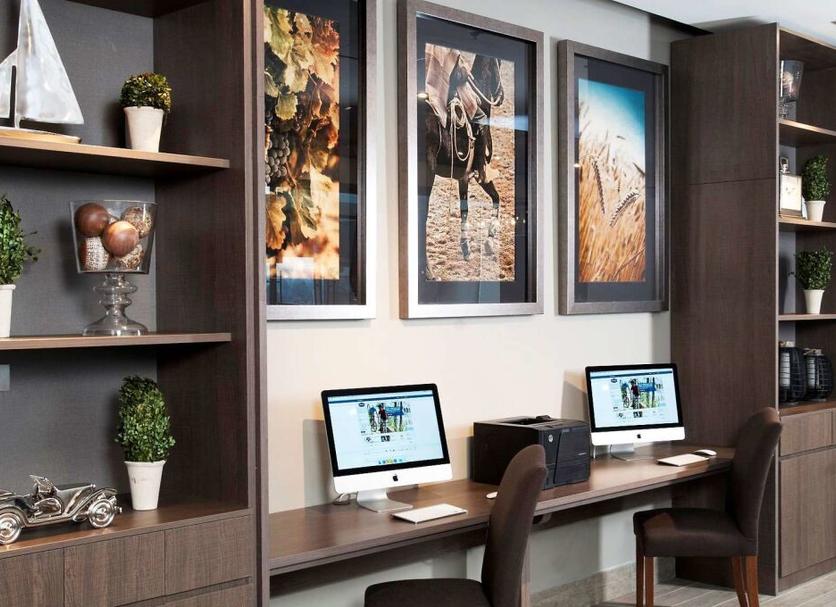 Business centre Photo