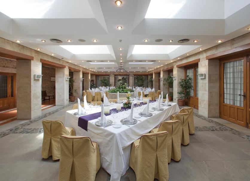 Banquet hall Photo