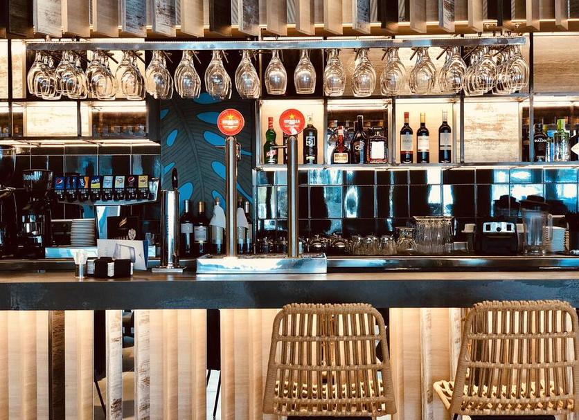 Bar Photo