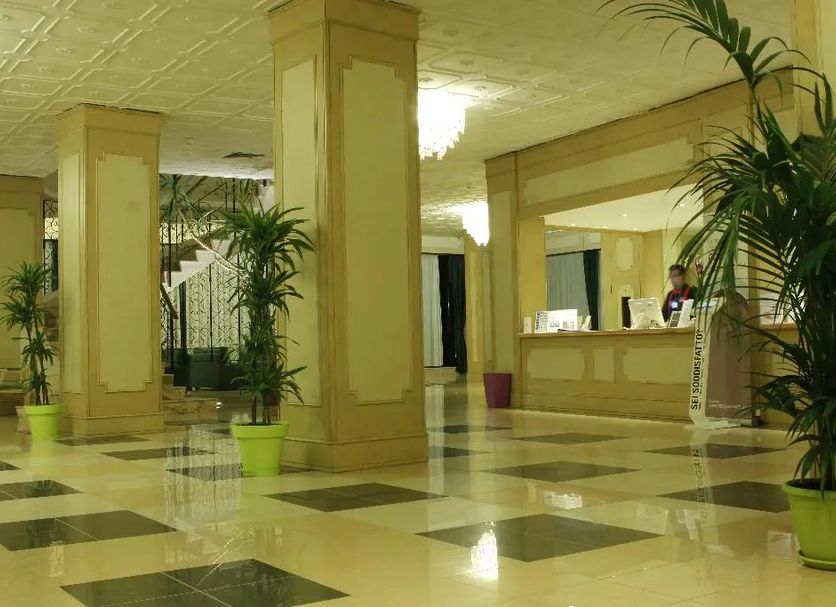 Lobby Photo