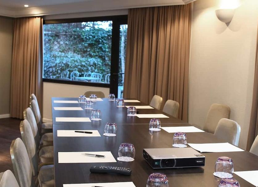 Conference room Photo