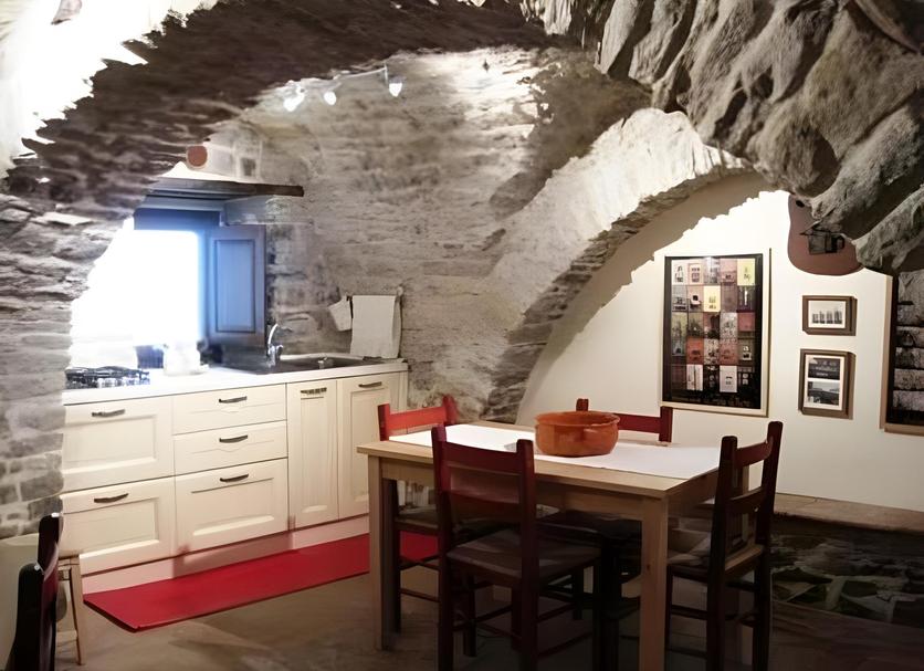 Dining room Photo
