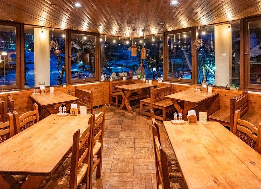 Restaurant Photo