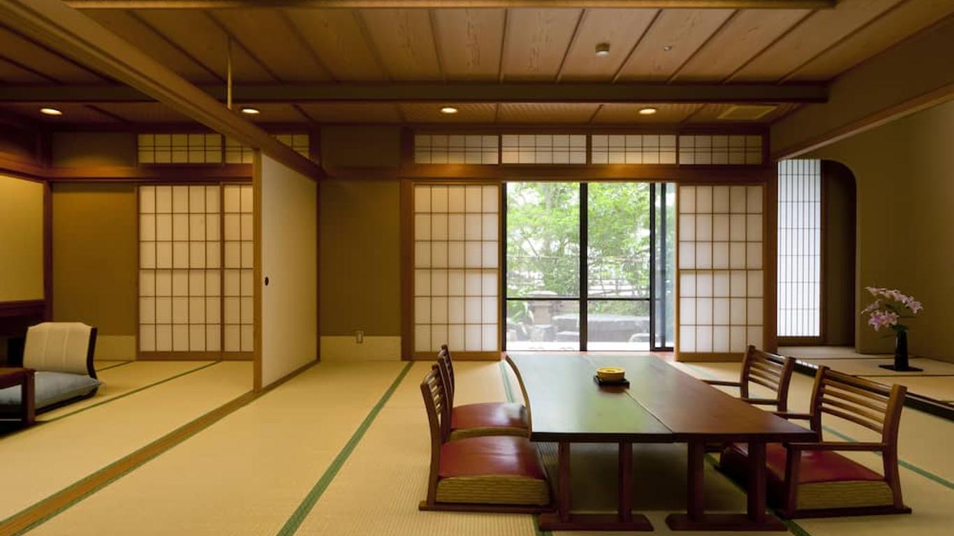 Tatsunokuchi Onsen Tagawa Ryusenkaku