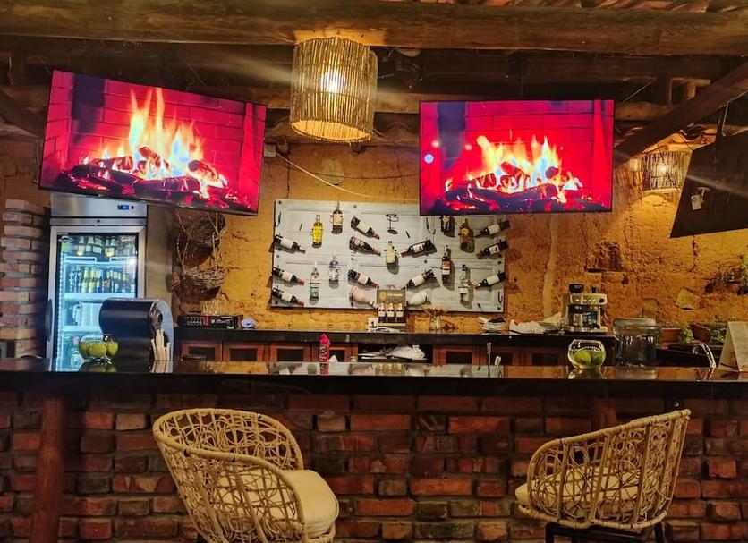 Bar Photo