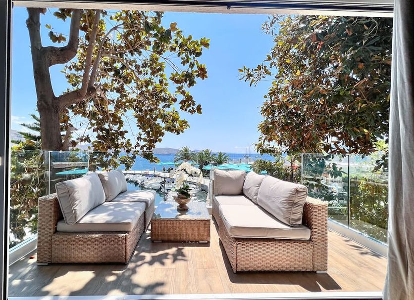 Balcony Photo