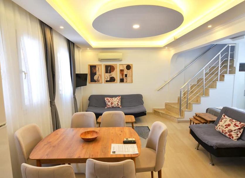 Dining room Photo