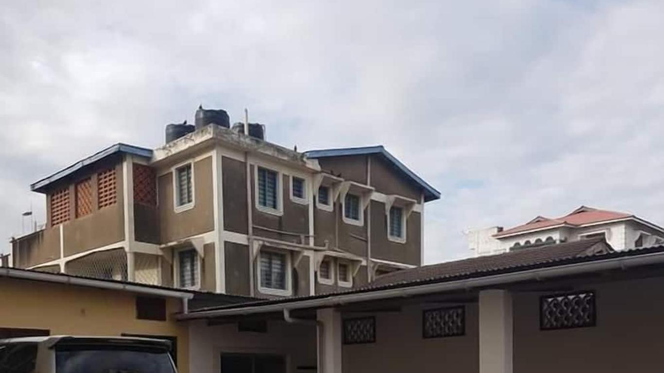 Golden Guest House- Miritini