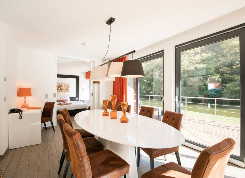 Dining room Photo