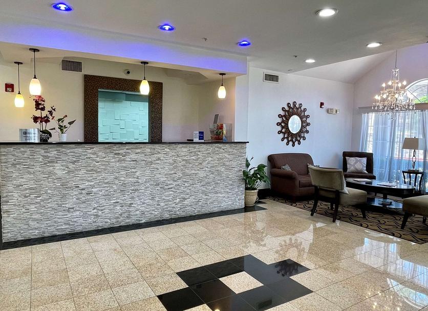 Front desk Photo