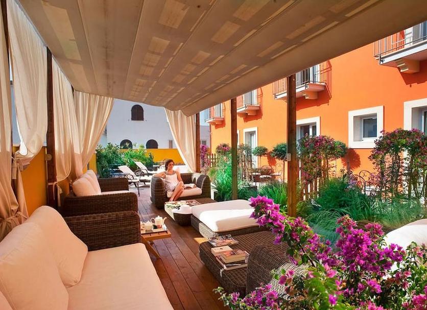 Patio Photo