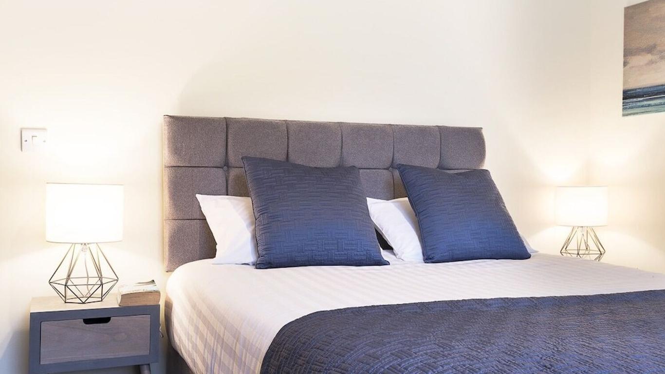 Blue Door Apartments