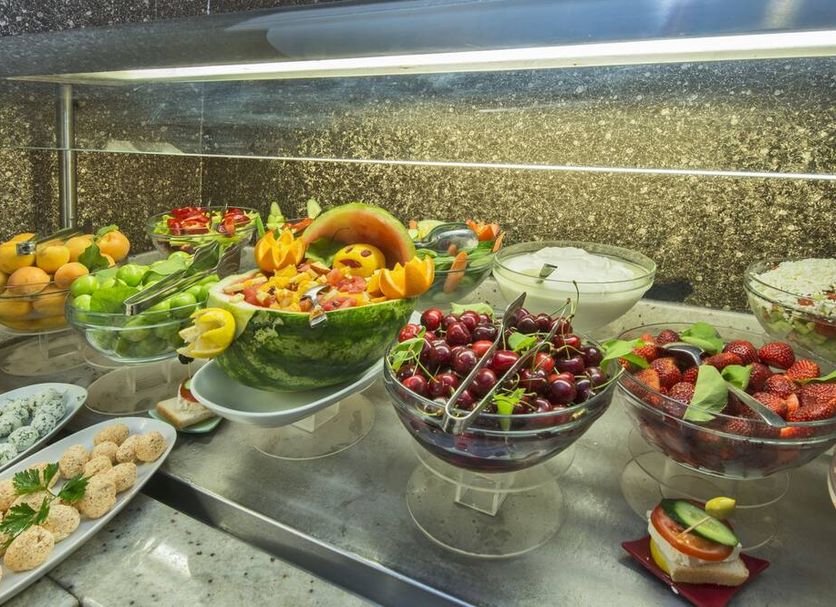 Buffet Photo