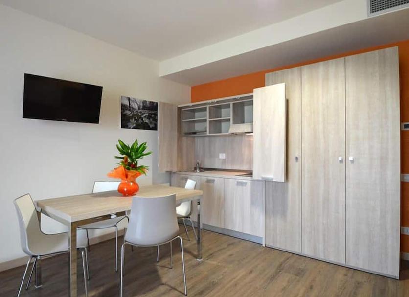 Dining room Photo