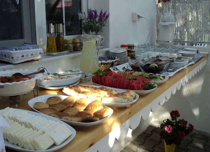 Buffet Photo