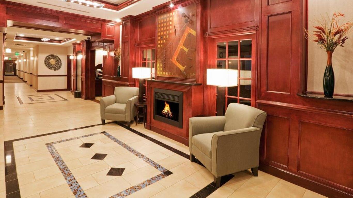 Holiday Inn Express Hotel & Suites Guymon