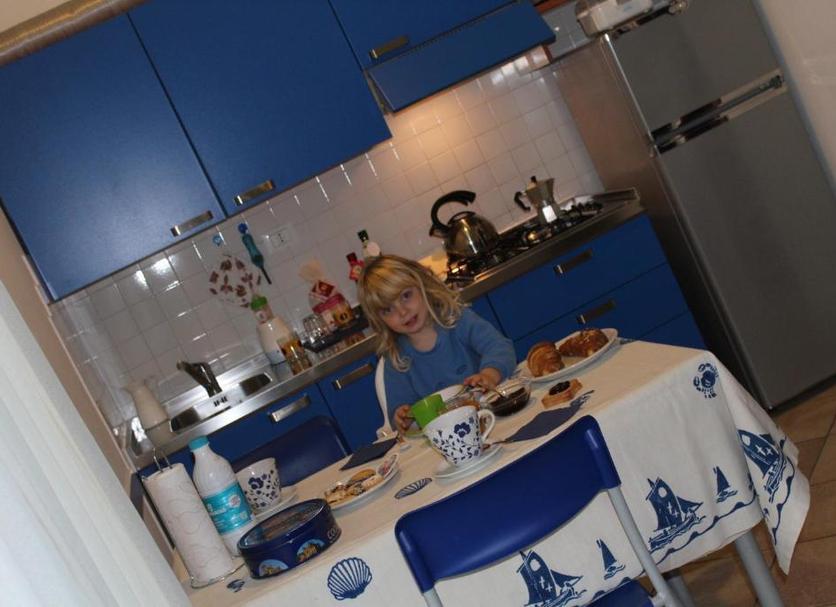Kitchen Photo