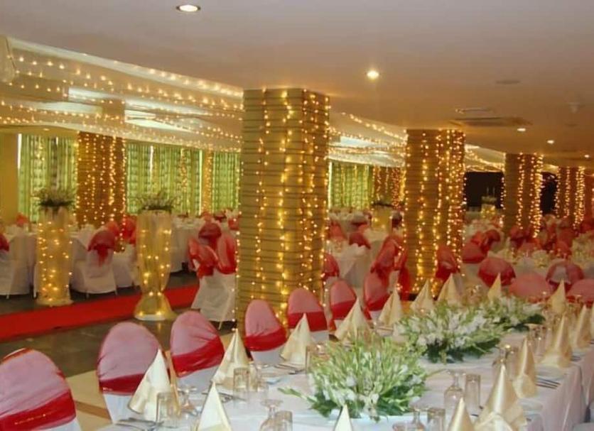Banquet hall Photo