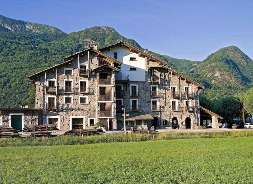 Building Photo