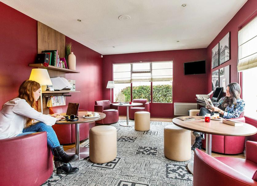 Lounge Photo