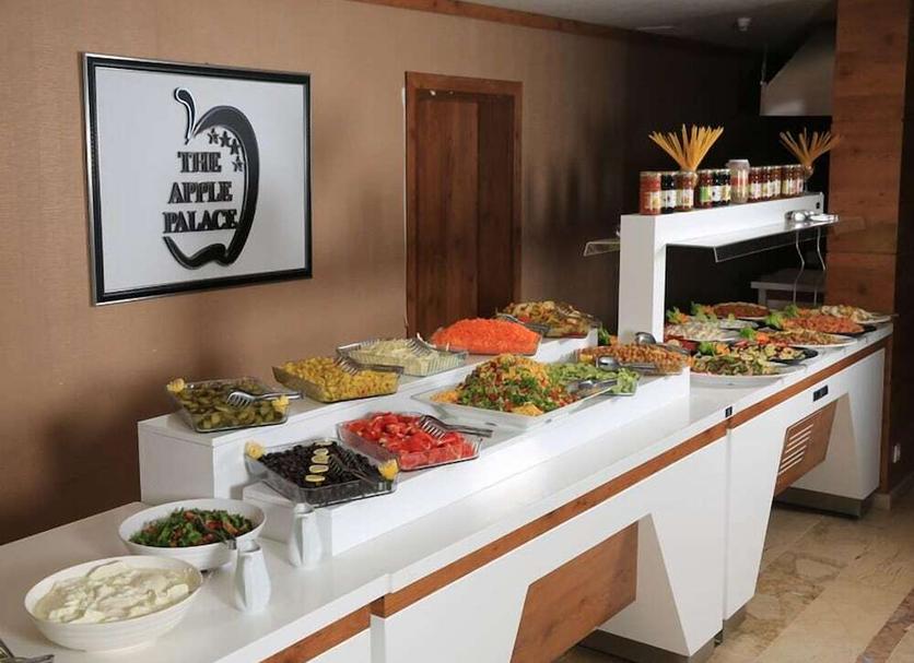 Buffet Photo