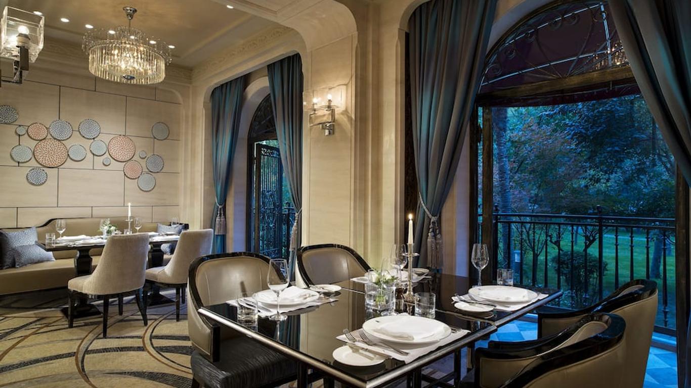 Grand Mercure Xian on Renmin Square