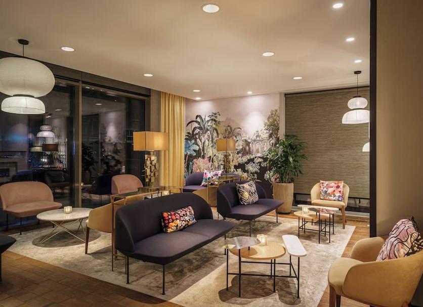 Lounge Photo